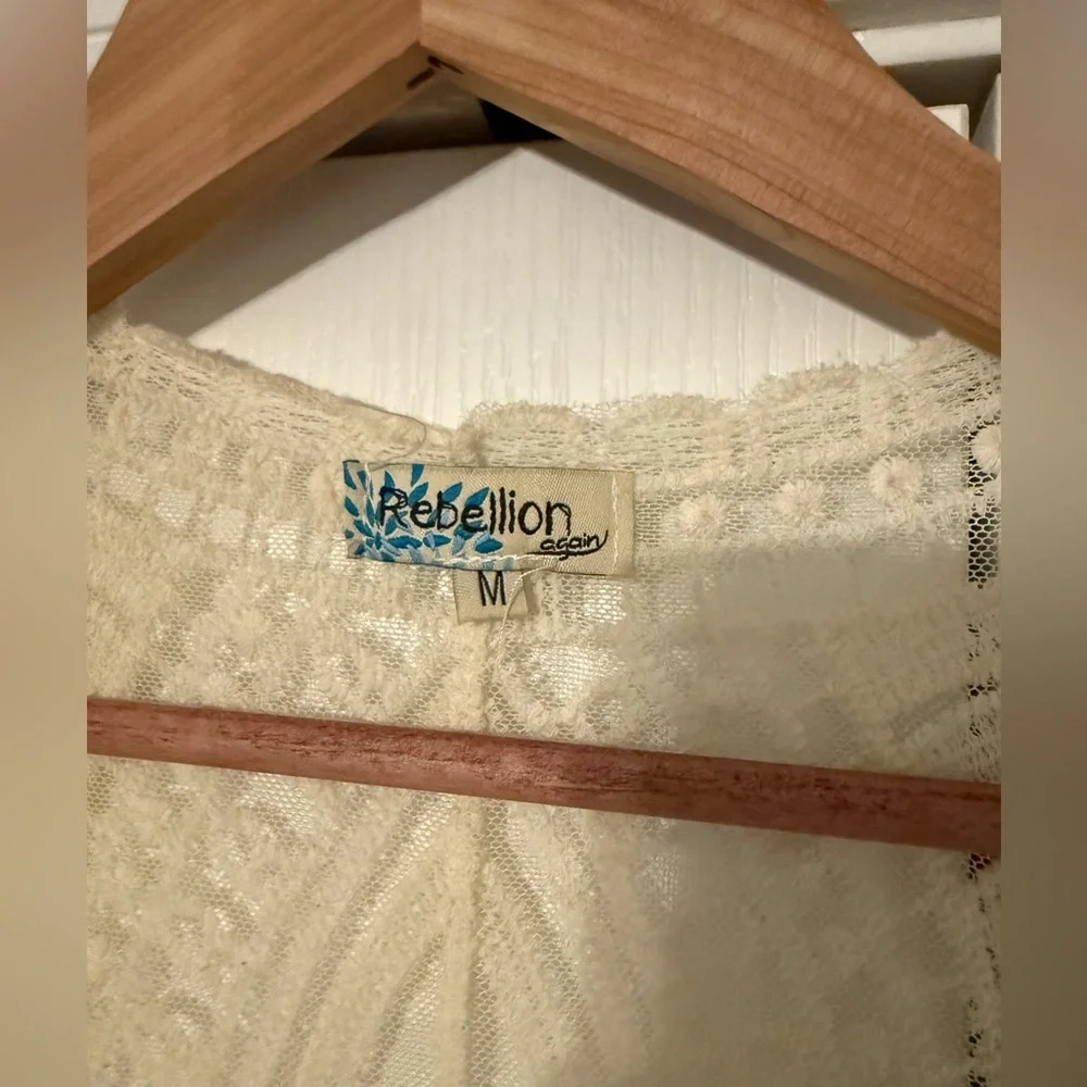 Lace Duster - Picture 2 of 5